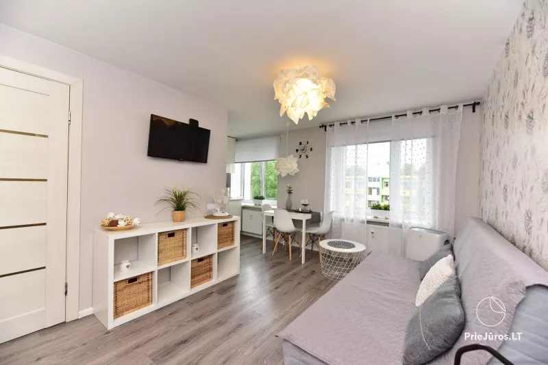 Jasne, odnowione 2-pokojowe apartamenty nad morzem