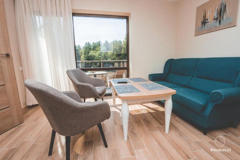 Kompleks apartamentów i restauracja Lagūna w Sventoji bardzo blisko morza