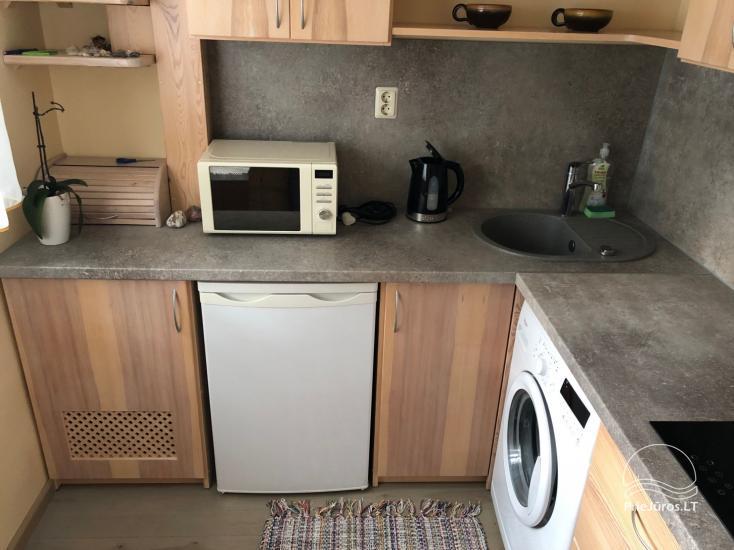 Mieten Sie eine gut ausgestattete Ein-Zimmer-Wohnung im Zentrum von Ventspils, Sommersaison