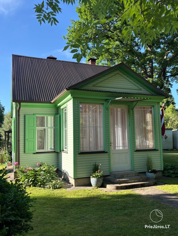 Summer house in Vaivari
