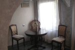 One-room apartment near the sea