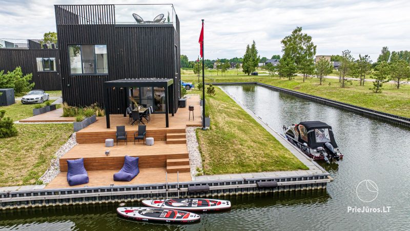 Hausvermietung ‚Flaghouse‘ in Svencelė – ein einzigartiger Ort für Erholung für sechs Personen, 3 Schlafzimmer, 2 Terrassen, Grill