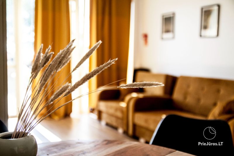 Cozy apartment with heated outdoor pool, gym and children's playroom near the sea!