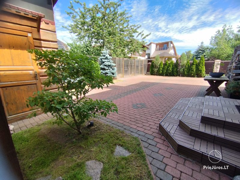 Seaside Breeze Cottage in 1 Melnragė, right by the sea