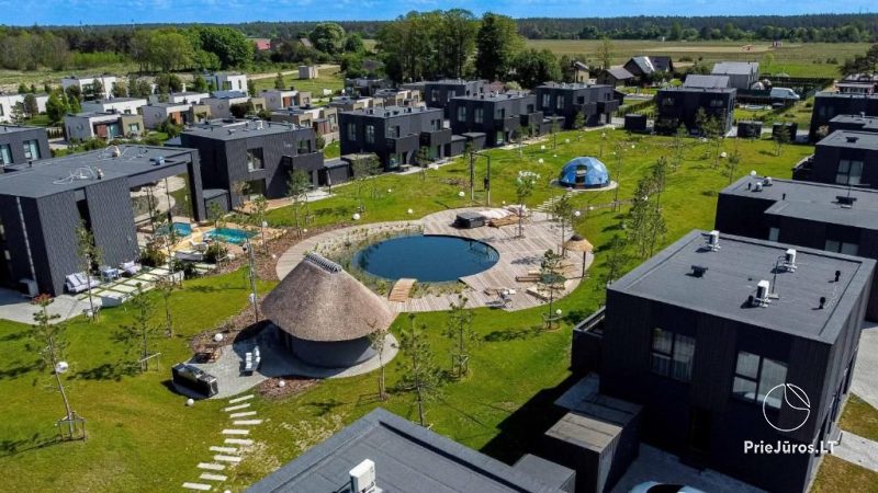 2-room apartment for rent with private terrace, parking space, storage room.