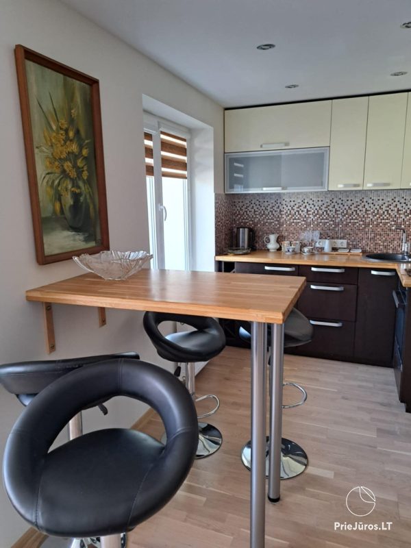 One-room apartment for rent. Only 5 minutes to the sea