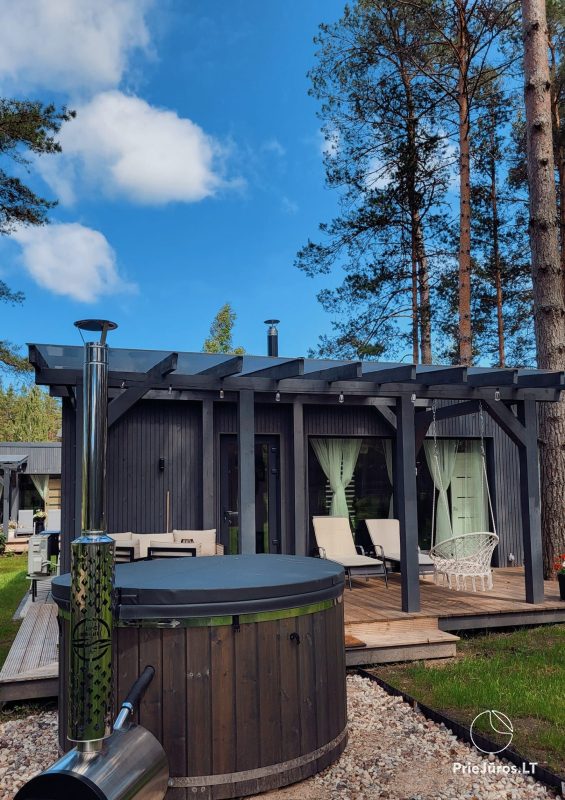 Ferienhutte „Jūras māja“ mit Terrasse, Jacuzzi