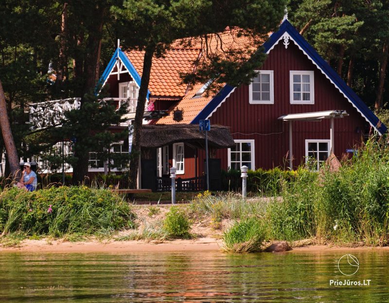 Golden Lagoon — эксклюзивное размещение на берегу лагуны с видом на дюну.