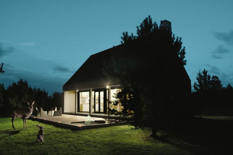 Sīpoli DESIGN – designer holiday house at Bernati seaside