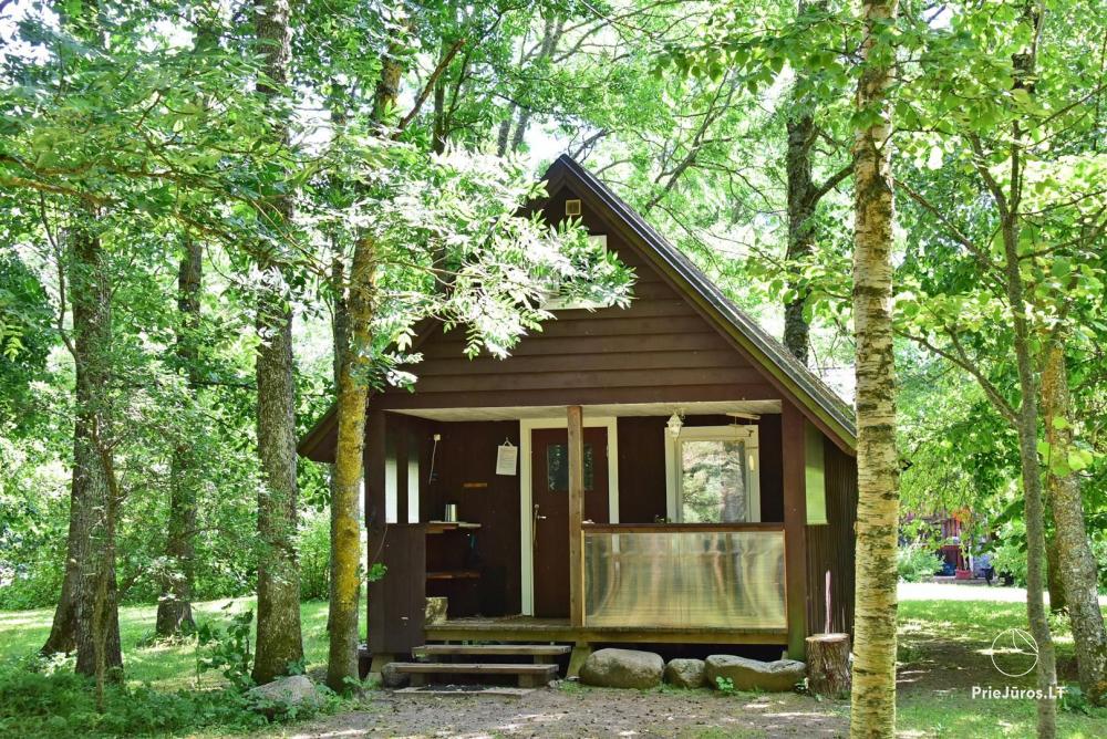 Camping Kalēji und Ferienhäuser zur Miete in Liepoja