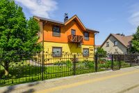 Villa "Dalija" - house for 2 families, modern rooms for 3-4-5-6 persons with kitchens in the old town of Palanga 500 meters from the sea