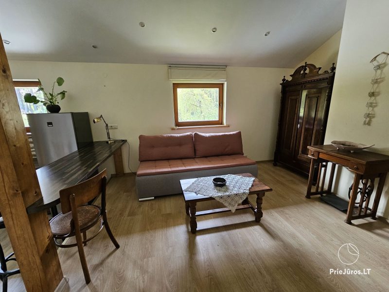 Neue Wohnung mit separatem Hof in Jurmala
