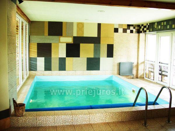 Sauna und Schwimmbad im Gasthaus in Jurkalne Liedags