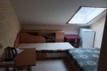 Трехместный номер в мансарде с мансардным окном на третьем этаже - 1